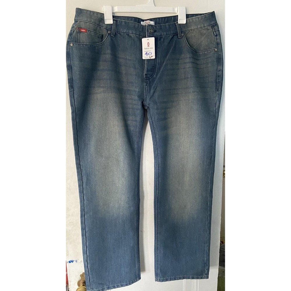 LEE COOPER JEANS Men's Size 40x32 NWT-Medium Wash- Button Closure